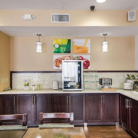 Quality Inn & Suites Quincy - Downtown Extérieur photo