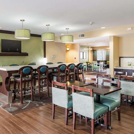 Quality Inn & Suites Quincy - Downtown Extérieur photo