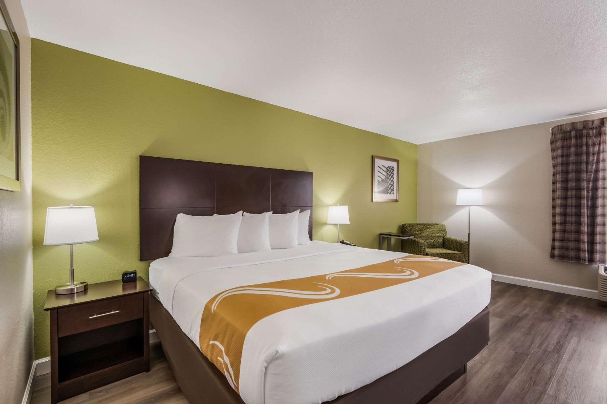 Quality Inn & Suites Quincy - Downtown Extérieur photo