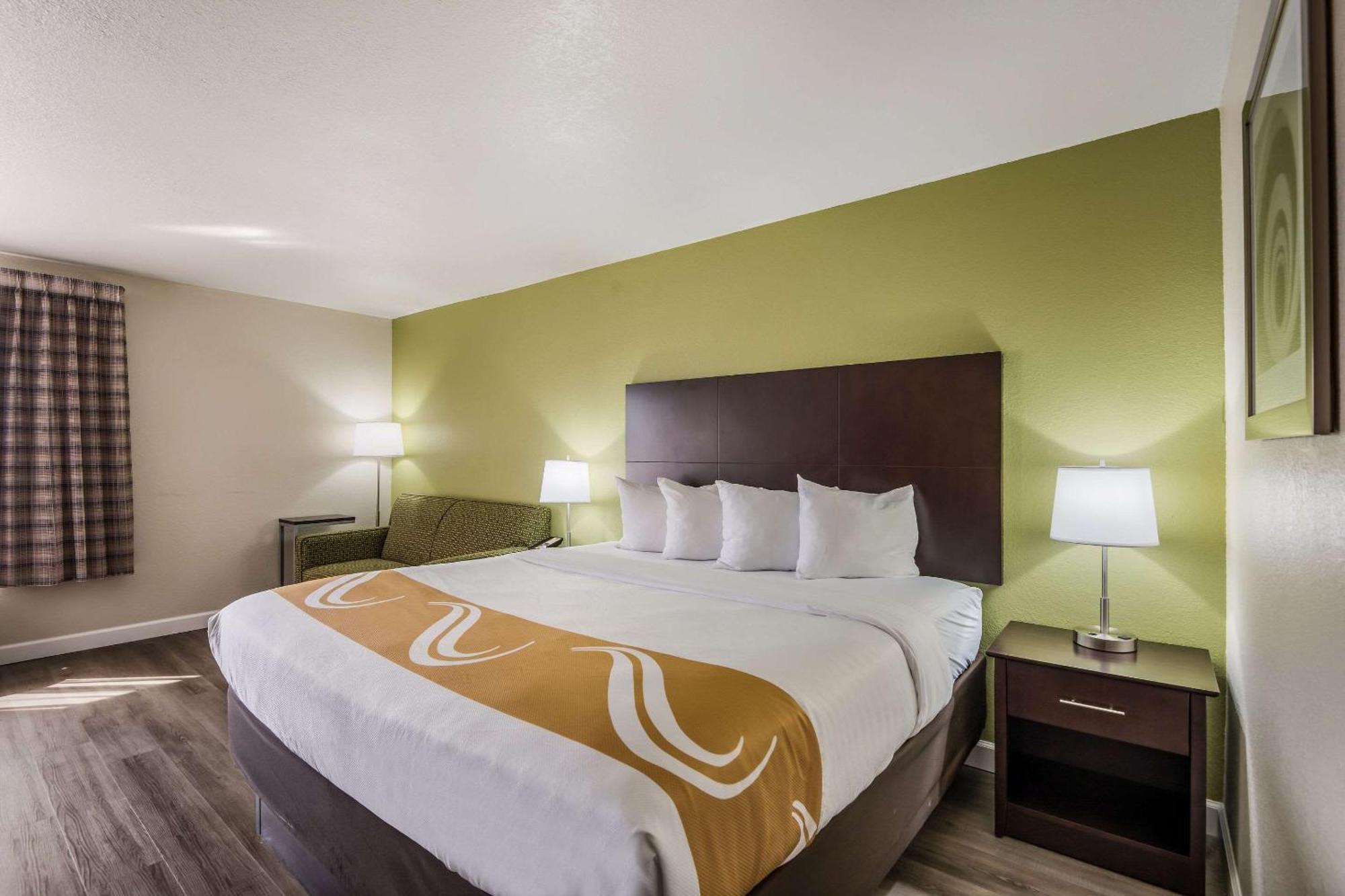 Quality Inn & Suites Quincy - Downtown Extérieur photo