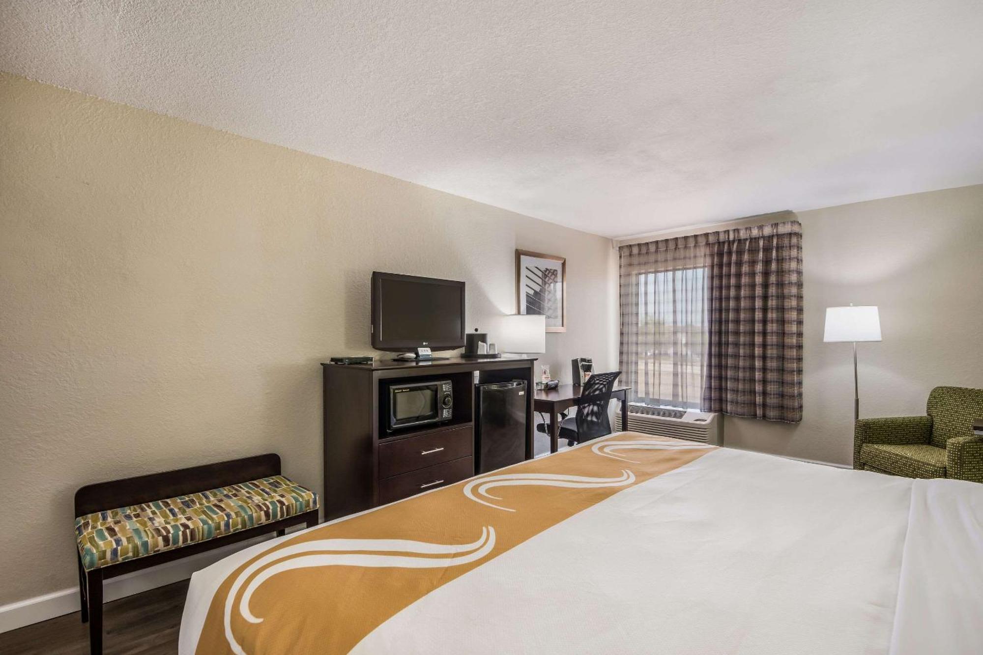 Quality Inn & Suites Quincy - Downtown Extérieur photo