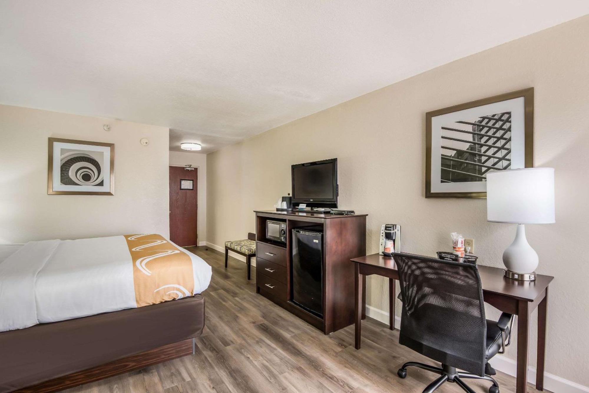Quality Inn & Suites Quincy - Downtown Extérieur photo