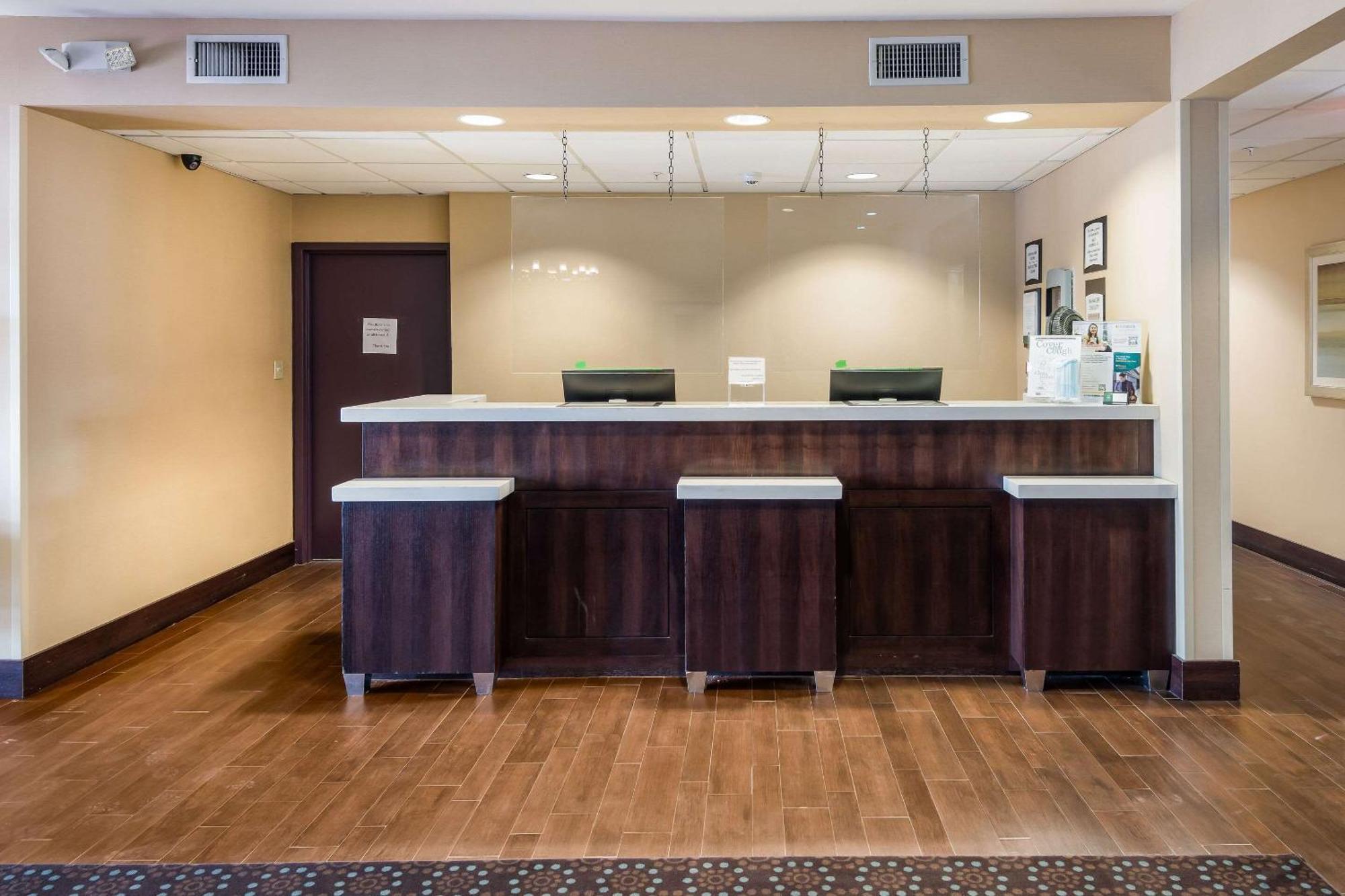 Quality Inn & Suites Quincy - Downtown Extérieur photo