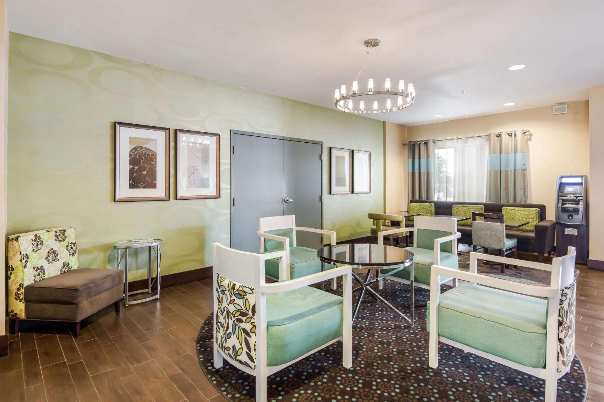 Quality Inn & Suites Quincy - Downtown Extérieur photo