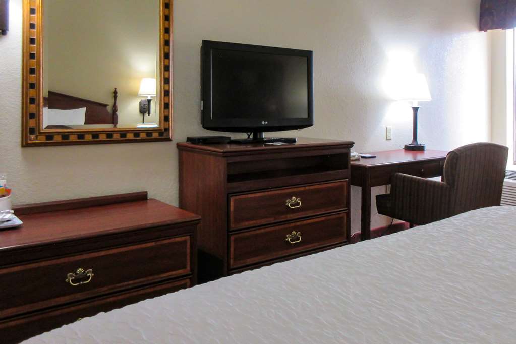 Quality Inn & Suites Quincy - Downtown Chambre photo